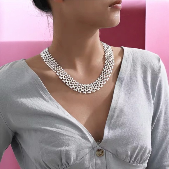 Jewelry - Elegant Chunky Link Chain Silver Necklace for Women